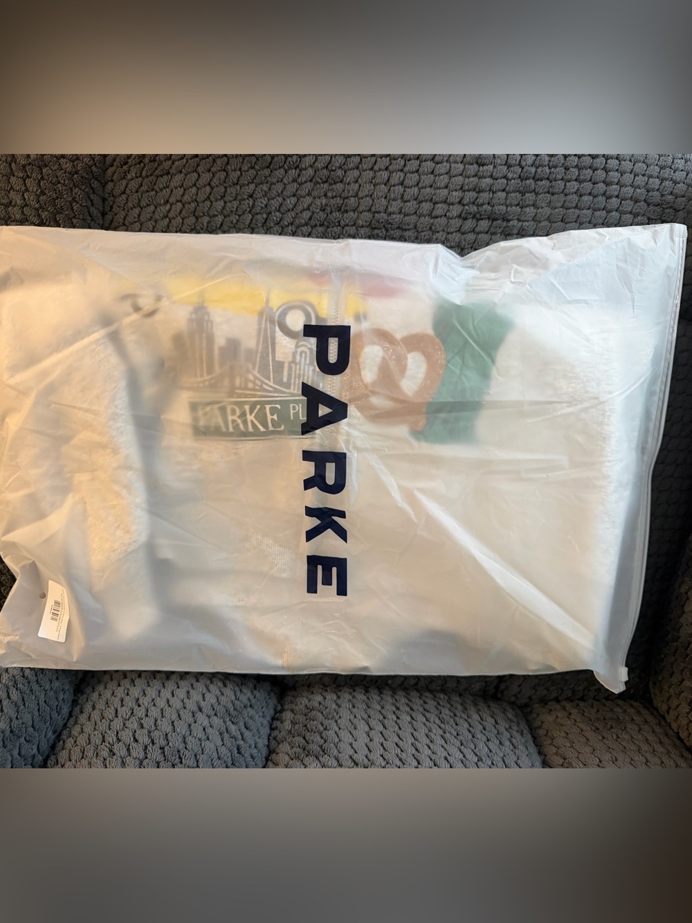 PARKE NYC Exclusive Zip Up New York City Logo Mock Neck Size L/XL - Picture 7 of 8